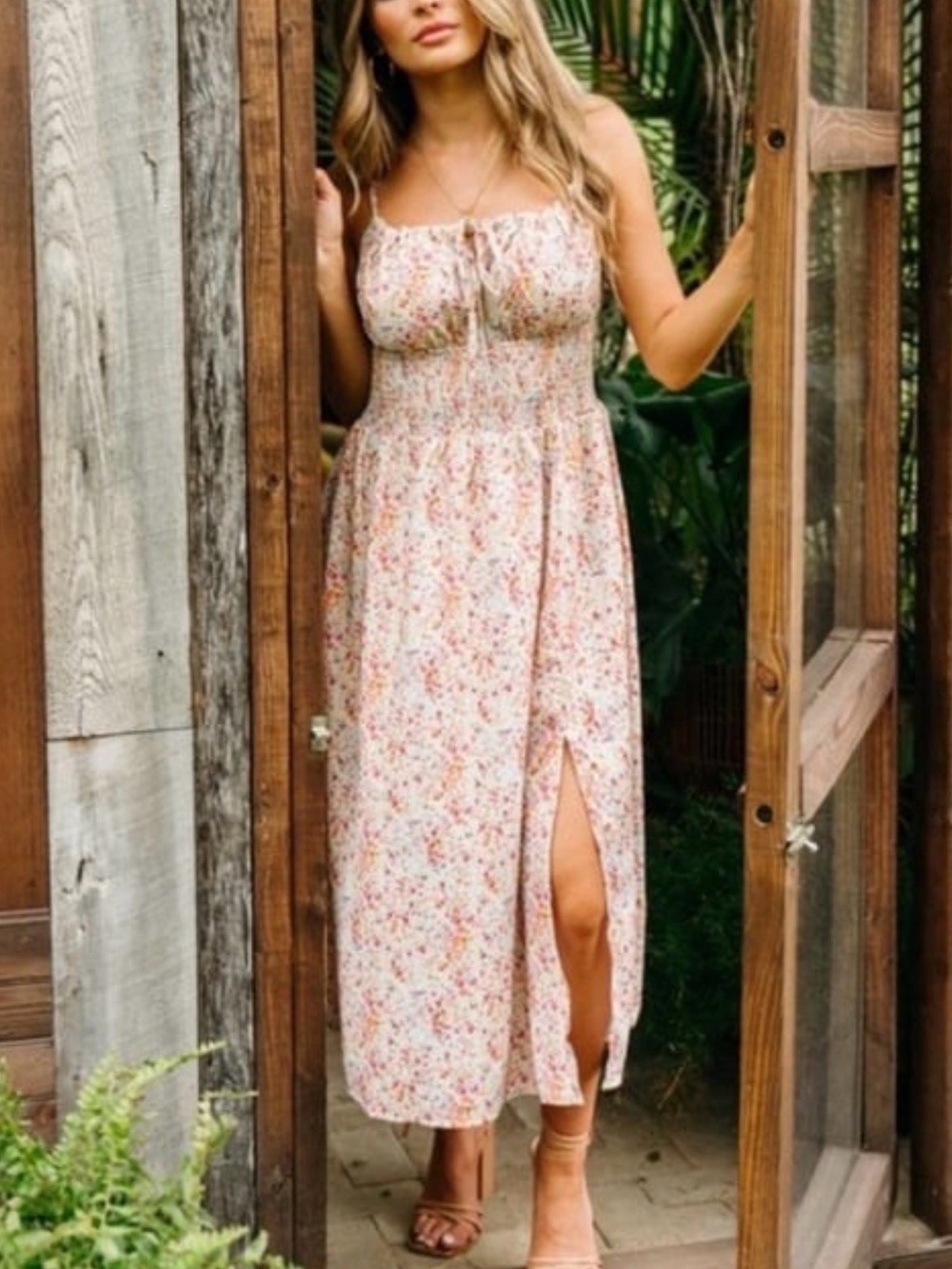 Kittenish Rosalita floral dress - Picture 2 of 8